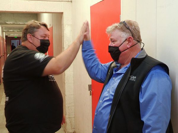 Storage Wars - High Tea and Boxed Whine