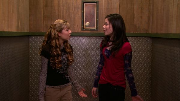 iCarly - Cazando pollos