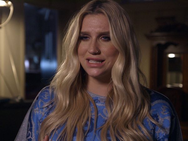 The Haunting of... - Kesha