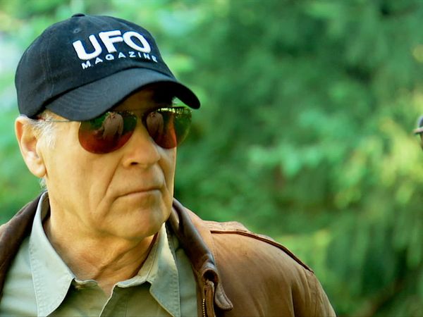 UFO Hunters - Alien Crashes