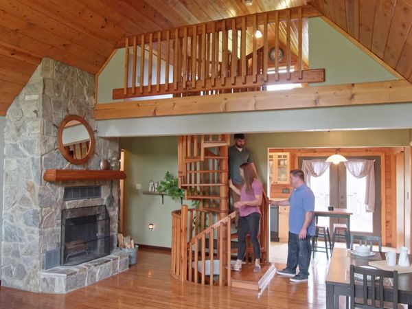 Log Cabin Living - Southwest Pennsylvania Log Home