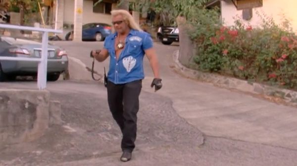 Dog The Bounty Hunter - Bus Stop Bruiser