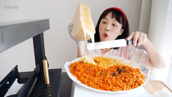 Nado's Mukbang - Folguedo de Ramyeon com Queijo do Nado