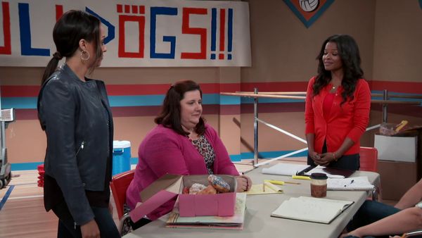 Instant Mom - Danza con lobas