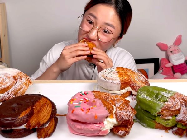 Cossert's Mukbang - Delícias Globais de Pão da Cossert
