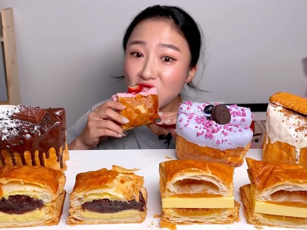 Cossert's Mukbang - Delícia de Tortas e Donuts da Cossert
