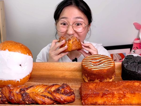 Cossert's Mukbang - Delícias Variadas de Padaria da Cossert