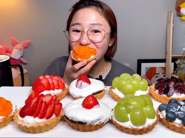 Cossert's Mukbang - Parada de Doces de Massa Folhada da Cossert