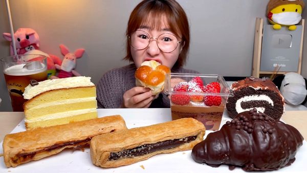 Cossert's Mukbang - Extravagância de Scones Gigantes da Cossert