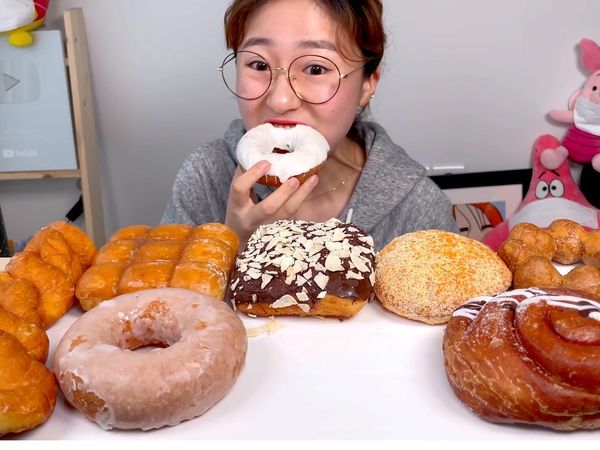 Cossert's Mukbang - Delícias Doces e Salgadas da Cossert