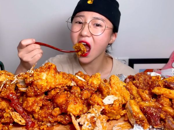 Cossert's Mukbang - Fritos e Saborosos da Cossert