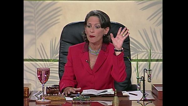 Sala de parejas - Army; Vecina del edificio; Mi suegra