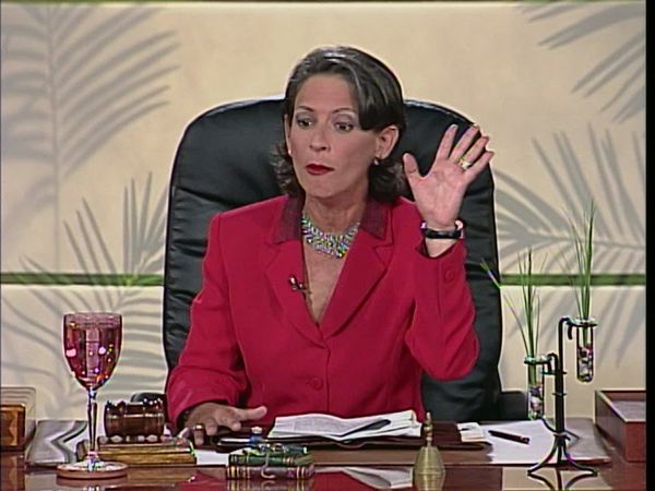 Sala de parejas - Army; Vecina del edificio; Mi suegra