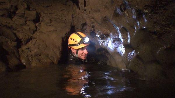 Angry Planet - Island Caving