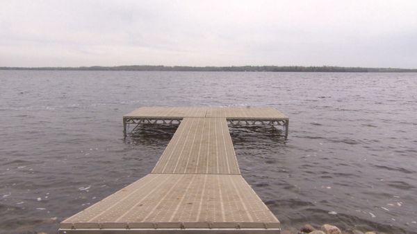 Terrazas, Muelles y Miradores - El Muelle de Pilotes Del Lago Sturgeon