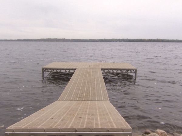 Terrazas, Muelles y Miradores - El Muelle de Pilotes Del Lago Sturgeon