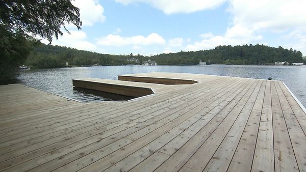 Terrazas, Muelles y Miradores - El Gran Muelle de Acero