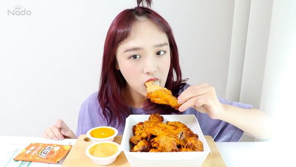 Nado's Mukbang - Delícias de Frango Deliciosas do Nado