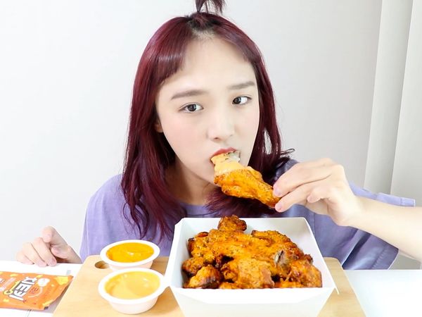 Nado's Mukbang - Delícias de Frango Deliciosas do Nado