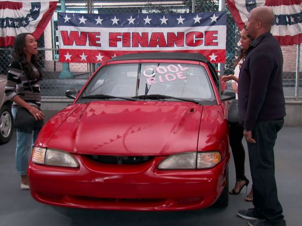 Instant Mom - Signo dólar