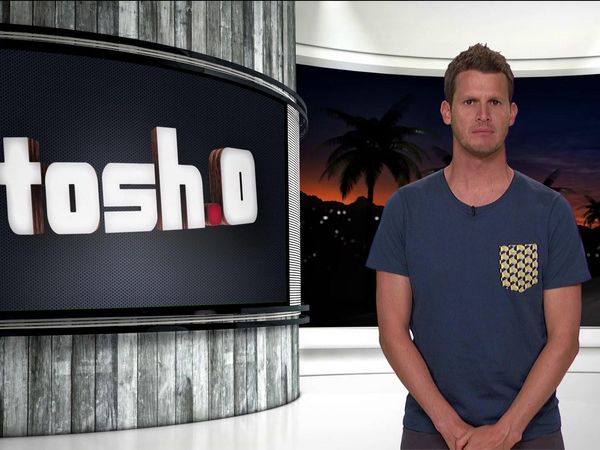 Tosh.0 - Girl Dunks
