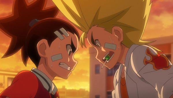Beyblade Burst - Transformação! Inferno Salamandra!