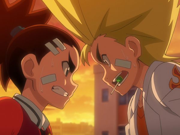 Beyblade Burst - Transformação! Inferno Salamandra!