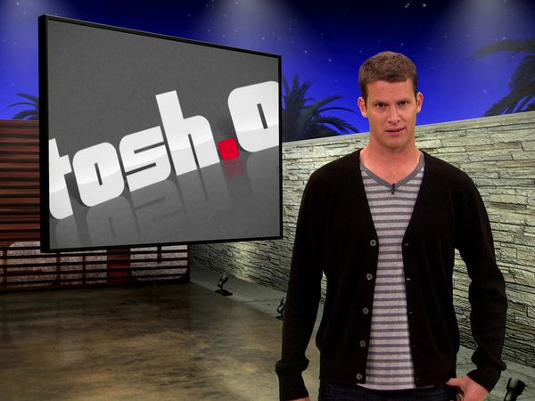 Tosh.0 - Reporter Who Can't Break Glass