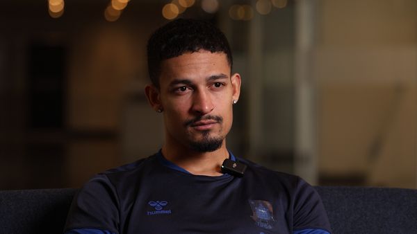 BrøndbyLyd: Bag facaden - Frederik Alves taler ud om grim skade