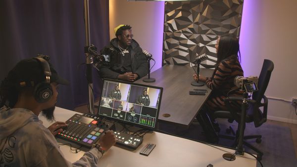 Black Ink Crew Chicago - Phorplay