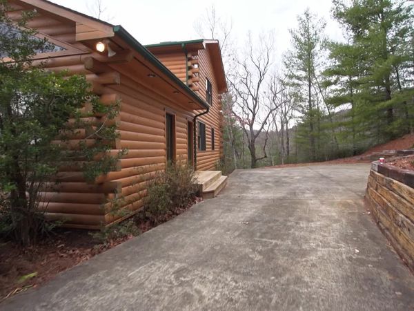 Mountain Life - Search for a North Georgia Mountain Home