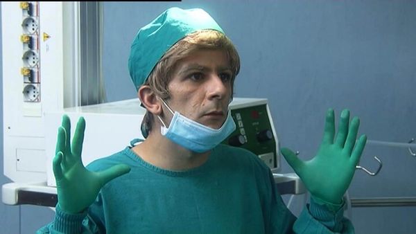 I soliti idioti - L'amante del primario