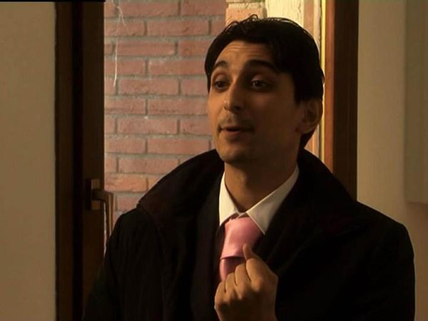 I soliti idioti - L'agente immobiliare