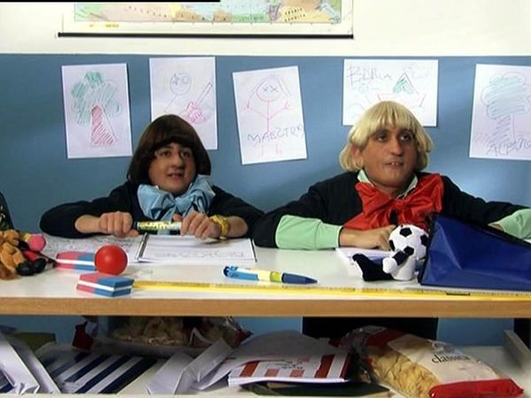 I soliti idioti - Niccolò e Gigetto a scuola