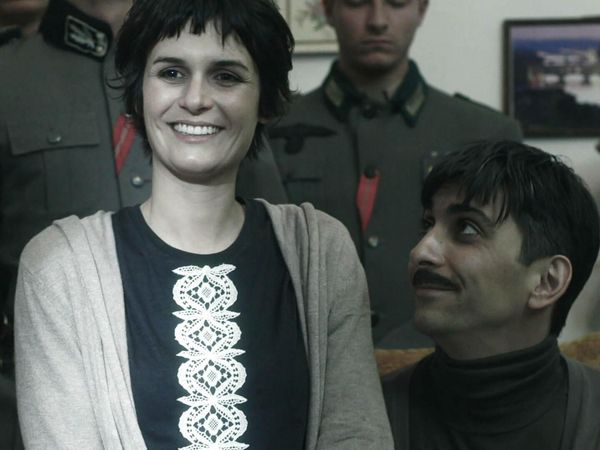 I soliti idioti - L'amministratore nazista