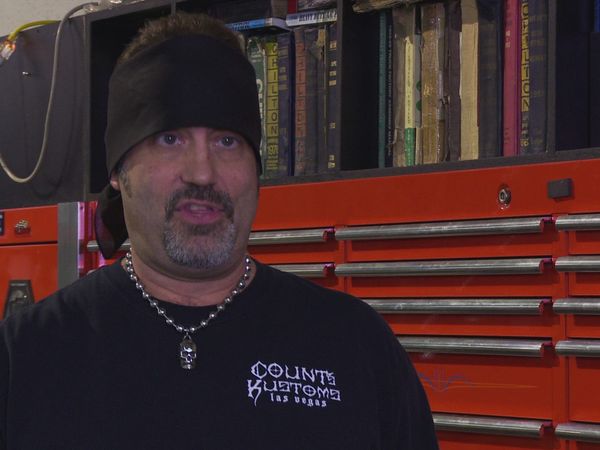Counting Cars - Fighting Ford Part 1