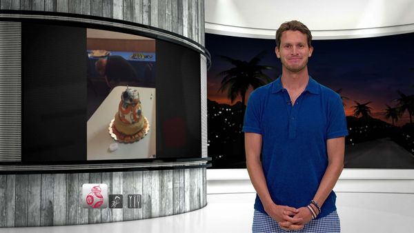 Tosh.0 - Queenzflip