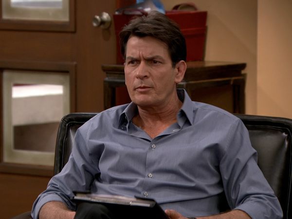 Anger Management - Charlie Dates Kate's Patient