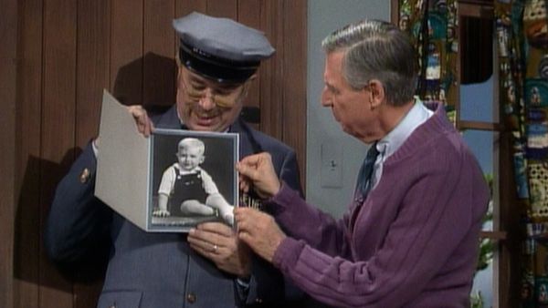 Mister Rogers' Neighborhood - A Toy Trolley on the Tracks!