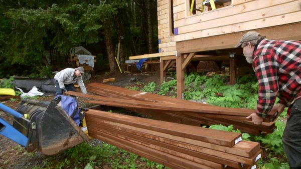 Building Alaska - Lost in Logs