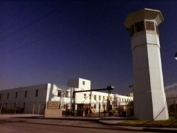 Melrose Place - Hook, Line and Hayley