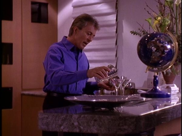 Melrose Place - Lexi Gets Stiffed