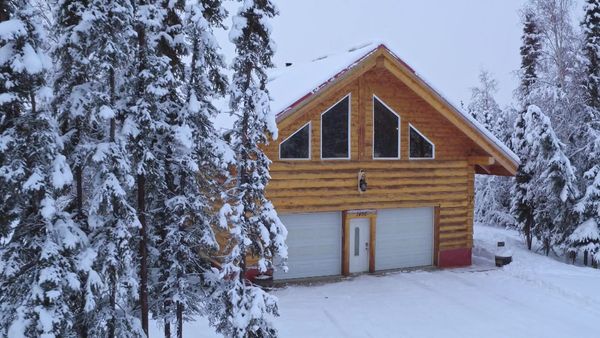 Log Cabin Living - Alaska Cabin Hunt