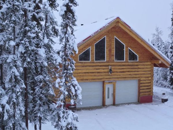 Log Cabin Living - Alaska Cabin Hunt