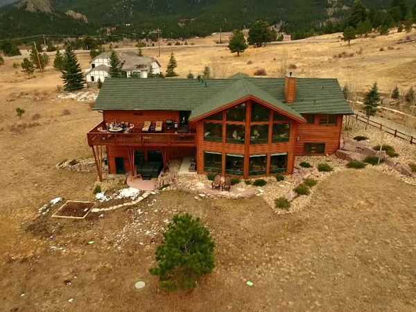 Mega Decks - Mountain Majesty Retreat