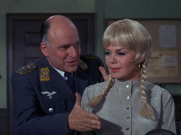 Hogan's Heroes - War Takes a Holiday