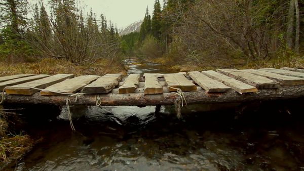 Building Alaska - Rock Around the Build