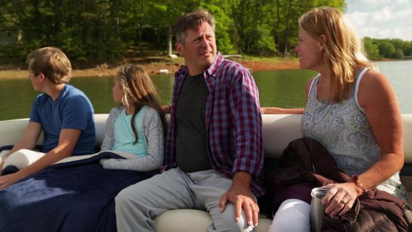 Lakefront Bargain Hunt - Nothin' Like Lake Nottely