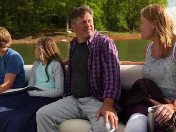 Lakefront Bargain Hunt - Nothin' Like Lake Nottely