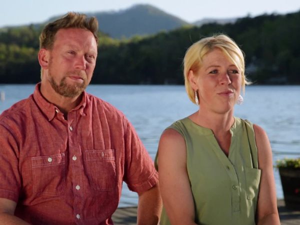 Lakefront Bargain Hunt - The Allure of Lake Lure, North Carolina